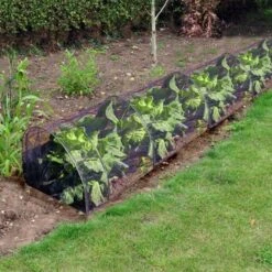 Kweektunnel Met Zwart Gaasnet - 45 × 45 × 300 Cm -Tuin Outfitters Winkel kweektunnel met zwart gaasnet 1523605609 1 600